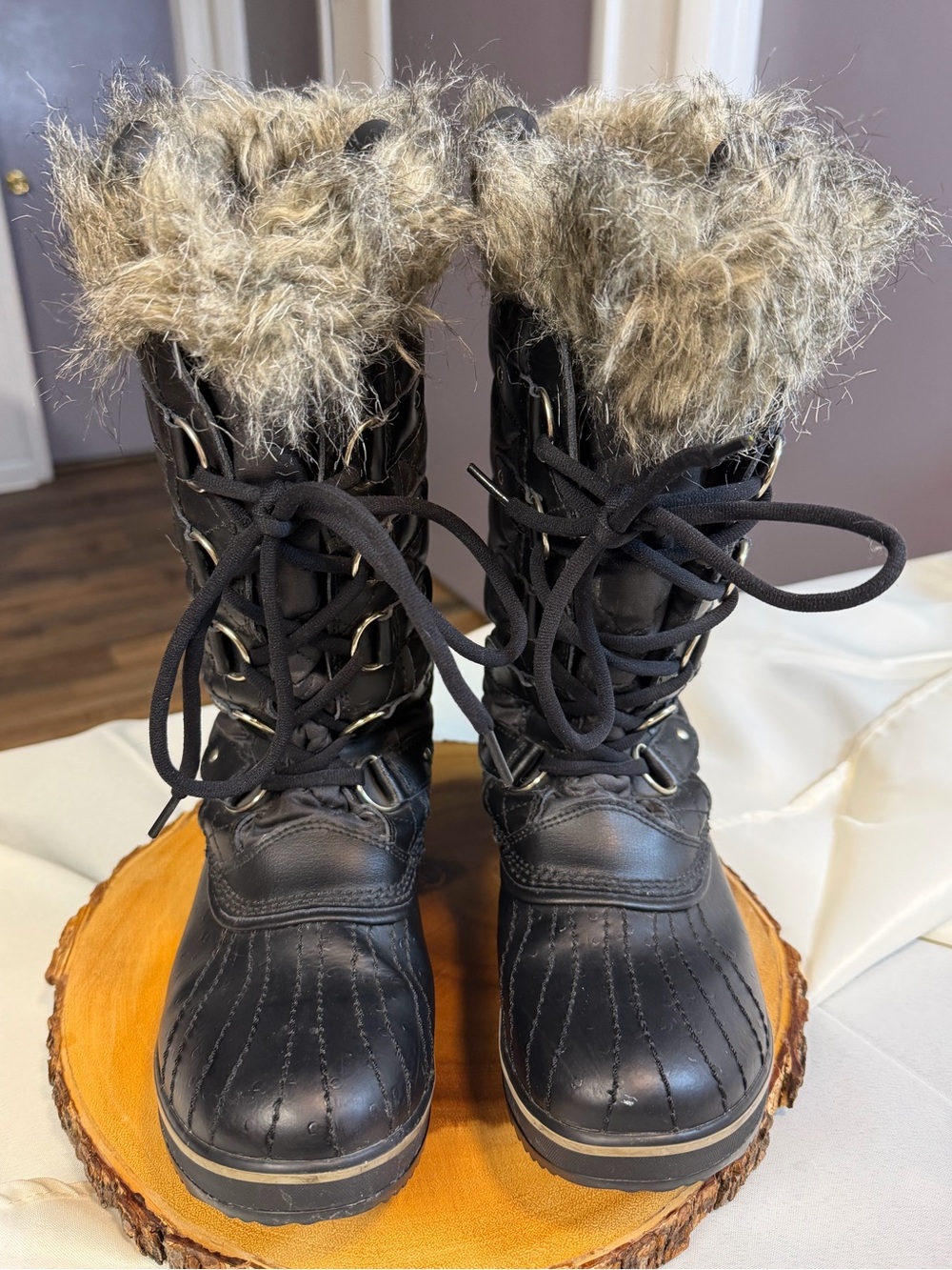 Sorel Tofino II Waterproof Snow Boots Black Stone Faux Fur Lined Women’s Size 10